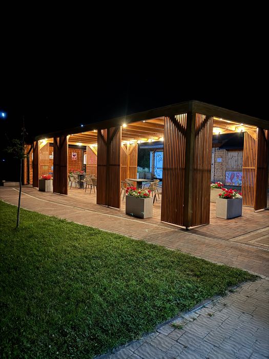 Domki nad jeziorem* Prywatna plaża * Pole namiotowe* Camping*