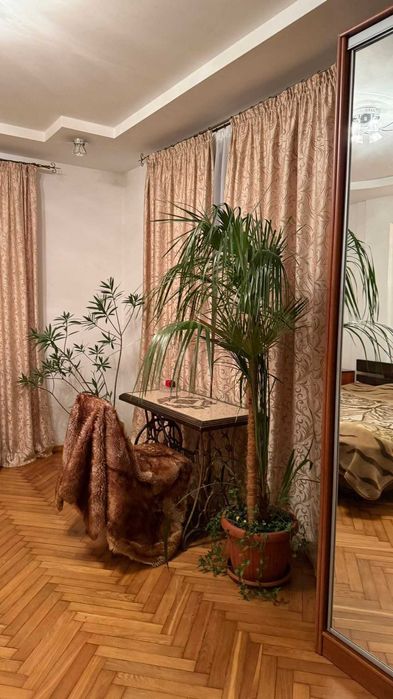 Продаж будинку біля Кременця