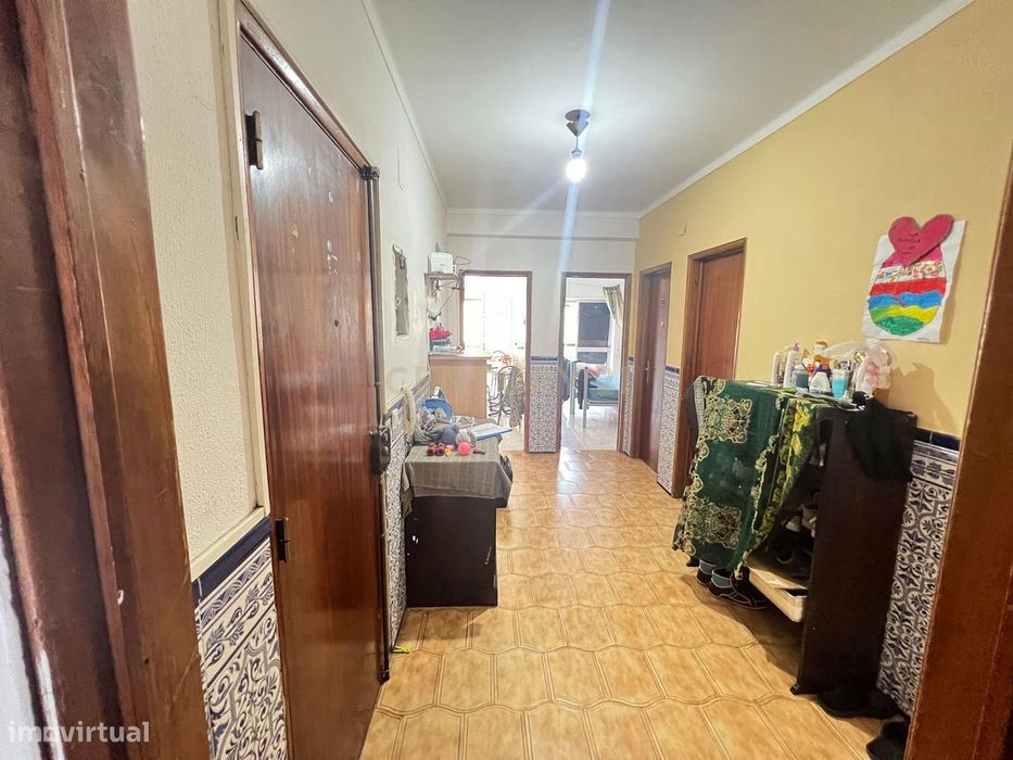 T2 com 87m² | Boas Áreas | 2 Frentes | Zona Calma | Excelente Oportuni — Baixa Da Banheira E Vale Da Amoreira, Setúbal