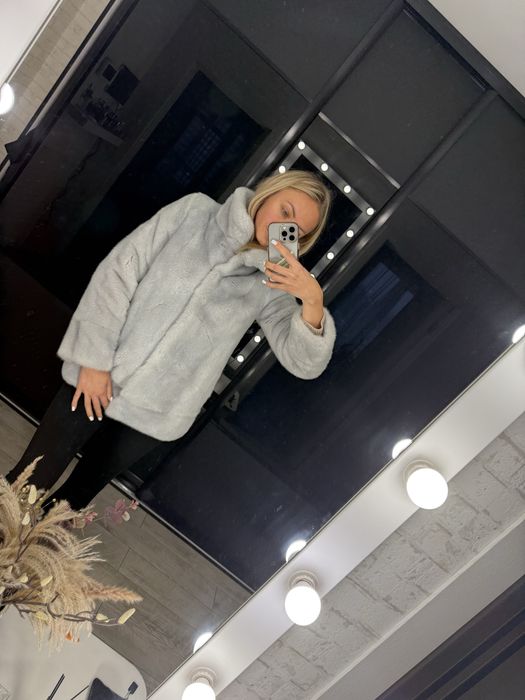 Продам норкову шубу (оригінал)