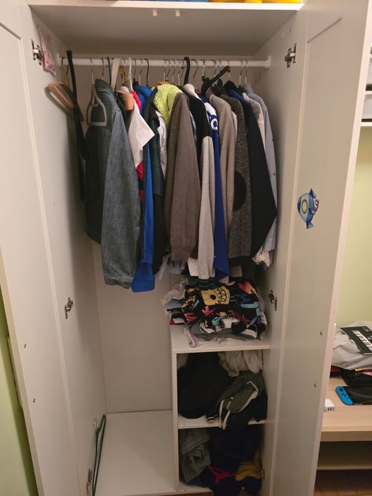 Sprzedam szafę z pokoju dziecięcego
