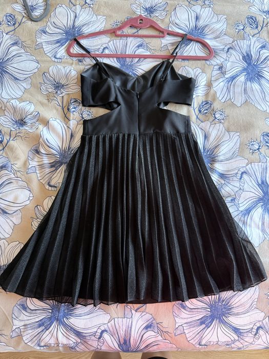 Vestido plissado brilhante