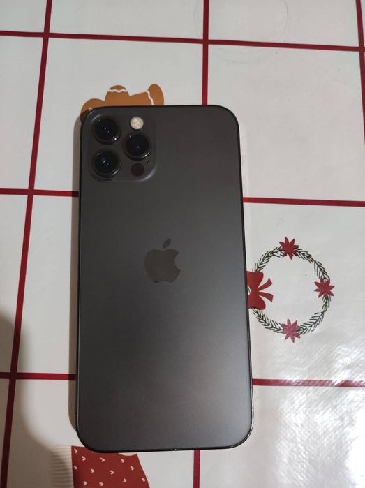 Telefon iPhone 12 Pro