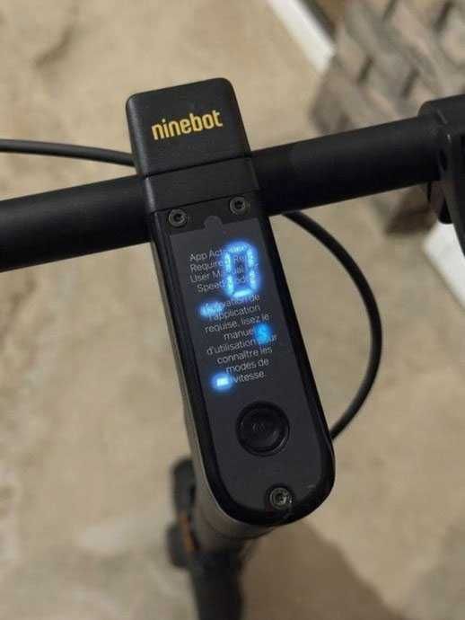 Hulajnoga elektryczna Ninebot KickScooter MAX G2.