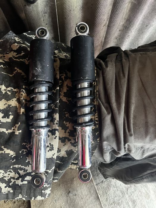 Лишився один амортизатор до альфи