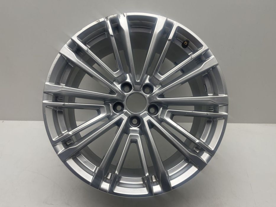 FELGA AUDI A4 S4 A5 S5 B9 8,5J 19 ET32 8W0601025CC