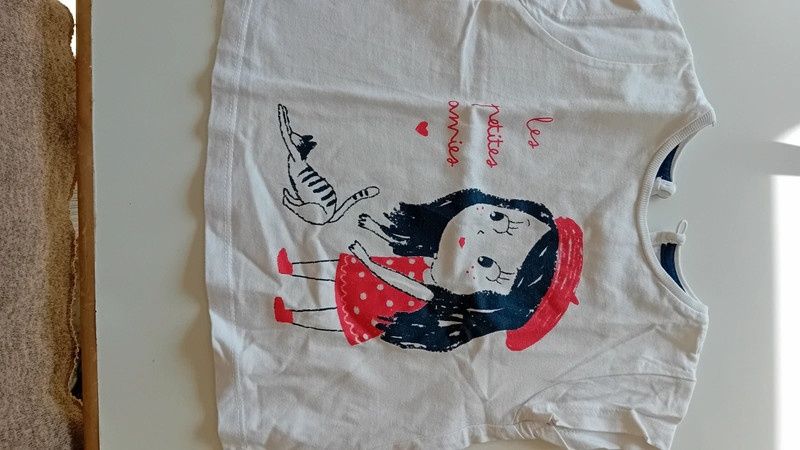Conjunto de 4 t-shirts para bebé (6/9 meses)