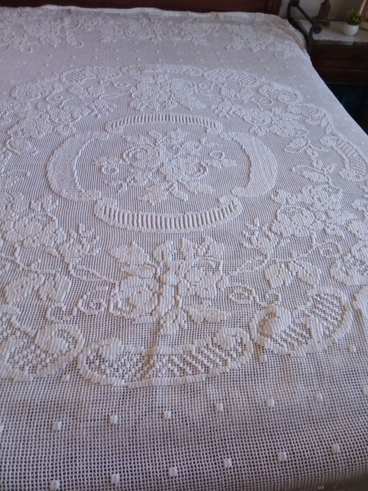 Coberta branca nova de renda industrial