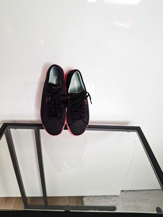 Reebok czarne sportowe buty sneakersy rozmiar 35,5