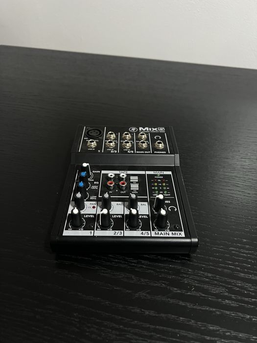 Mackie Mix5 - Mesa de Mistura Compacta de 5 Canais (Como Nova)