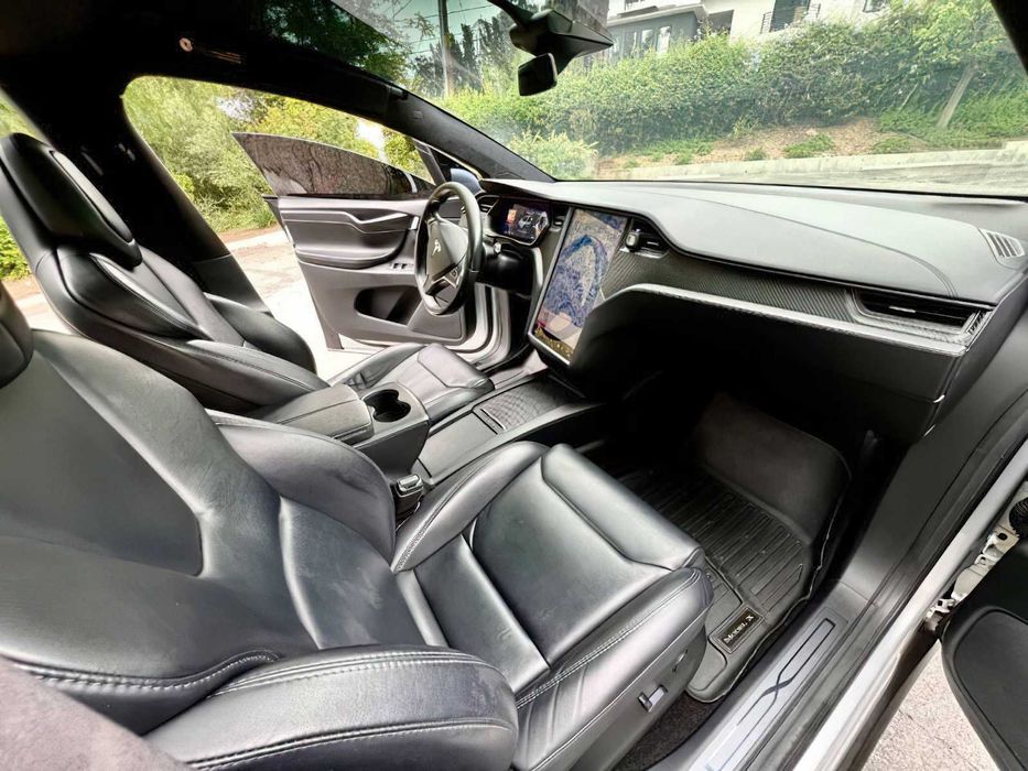 Tesla Model X 100D      2018