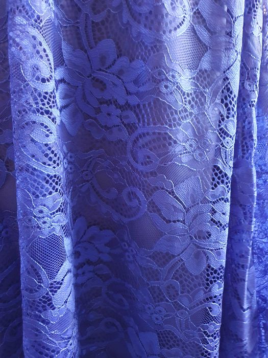 Chabrowa suknia balowa