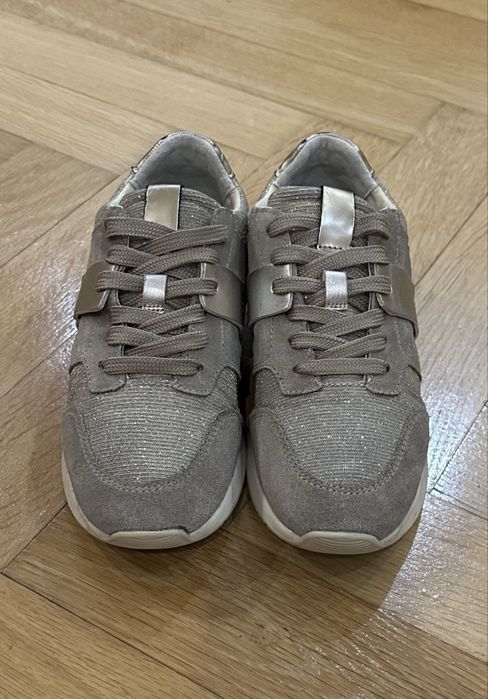 Кросівки Geox розмір 35.5.