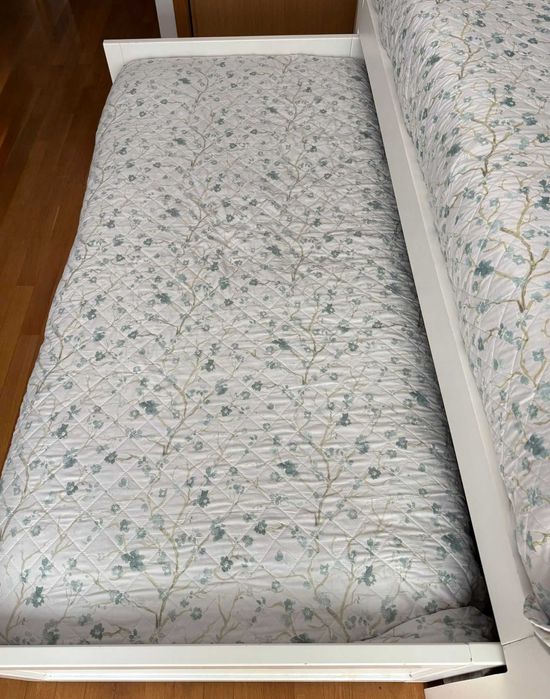 Cama Dupla Completa – Colchões Incluídos