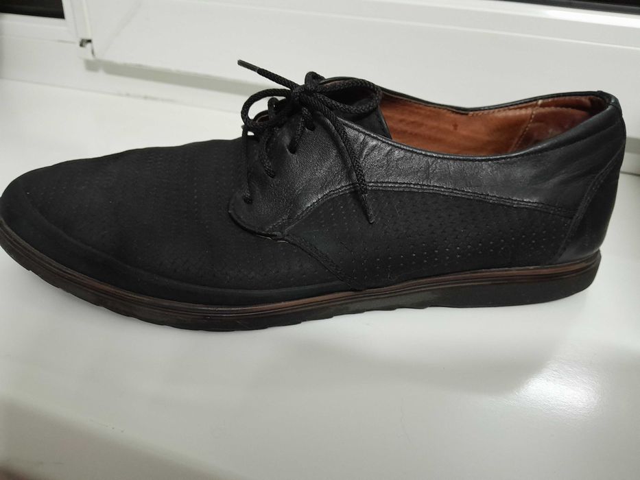 Продам шкіряні чоловічі черевики