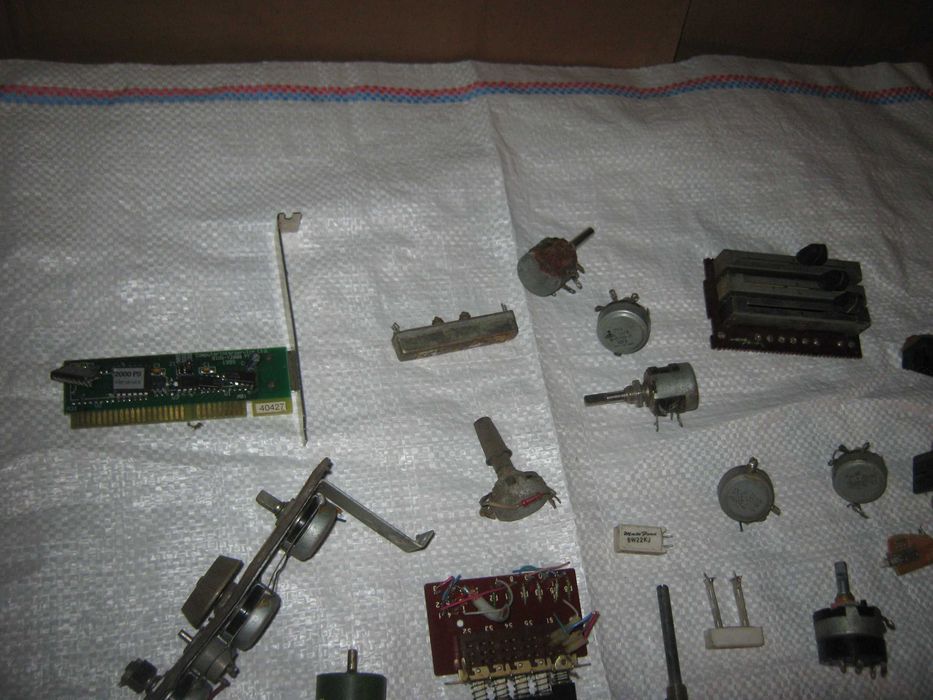 Радиодетали,комплектующие.