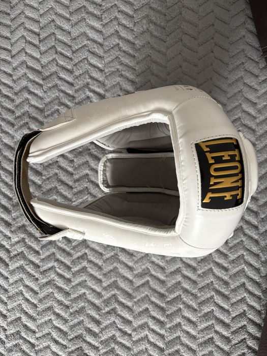 Kask bokserski leone