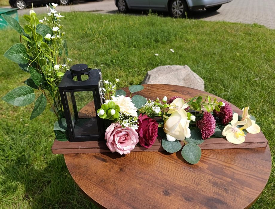 Stroik na grób deska drewno 60cm - kompozycja na cmentarz ze zniczem