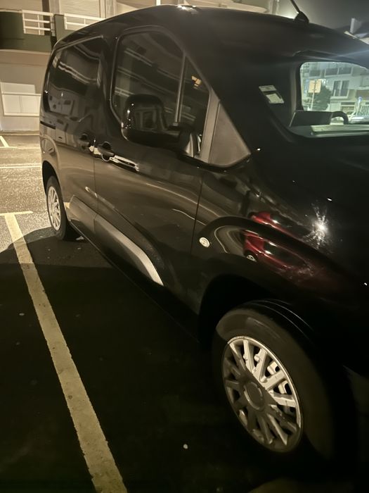 Vendo Opel combo muito bom estado