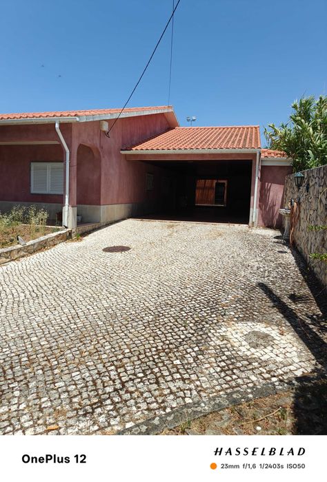 Alugo vivenda com potencial Lar da 3ª idade? ou para infanta Rio