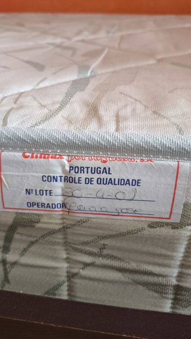 Cama com Colchão