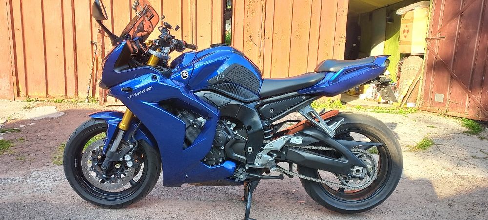 Мотоцикл Yamaha fz1s