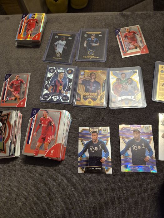Karty piłkarskie topps I panini