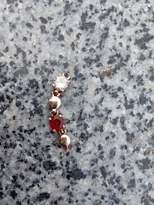 Частинка прикраси