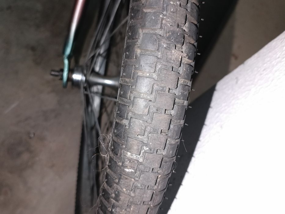 45€ bicicleta roda 20 com pneus novos câmaras novas a funcionar bem