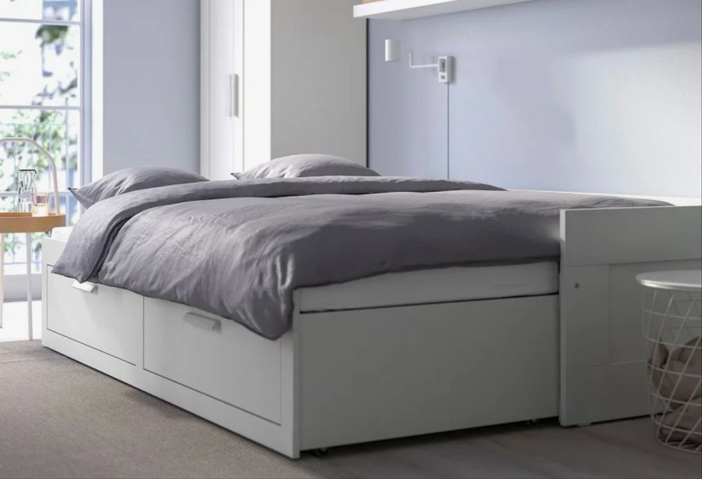 Cama Brimnes Ikea com os dois colchões