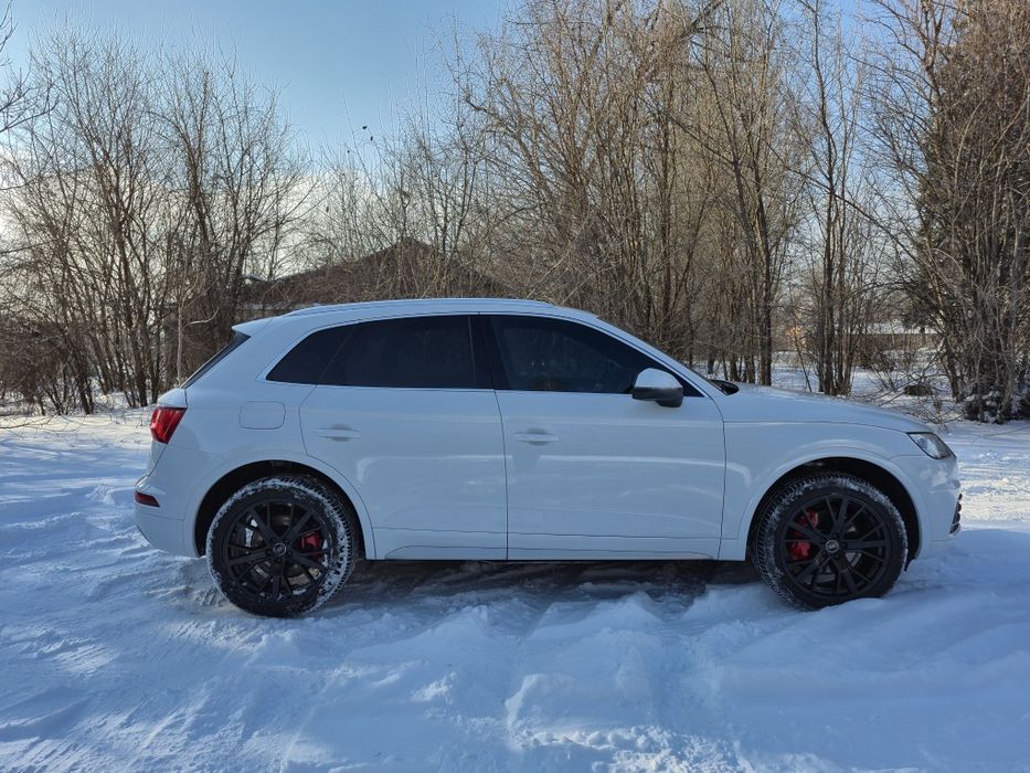 Audi Q5 2019 2.0tfsi panorama