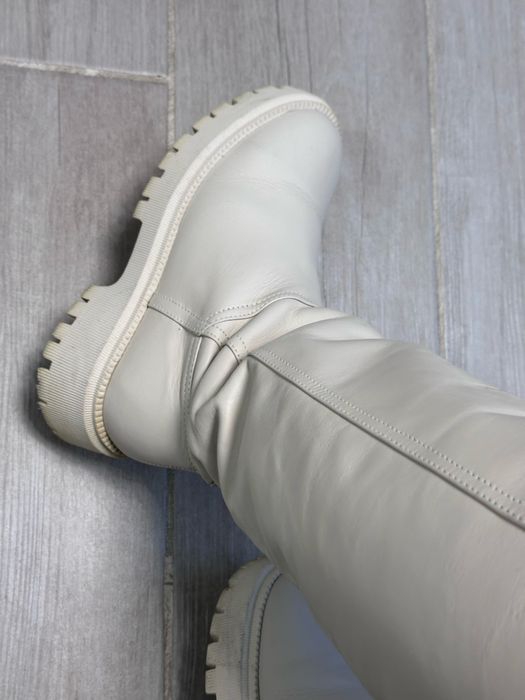 Чоботи зима натуральна шкіра молочного кольору