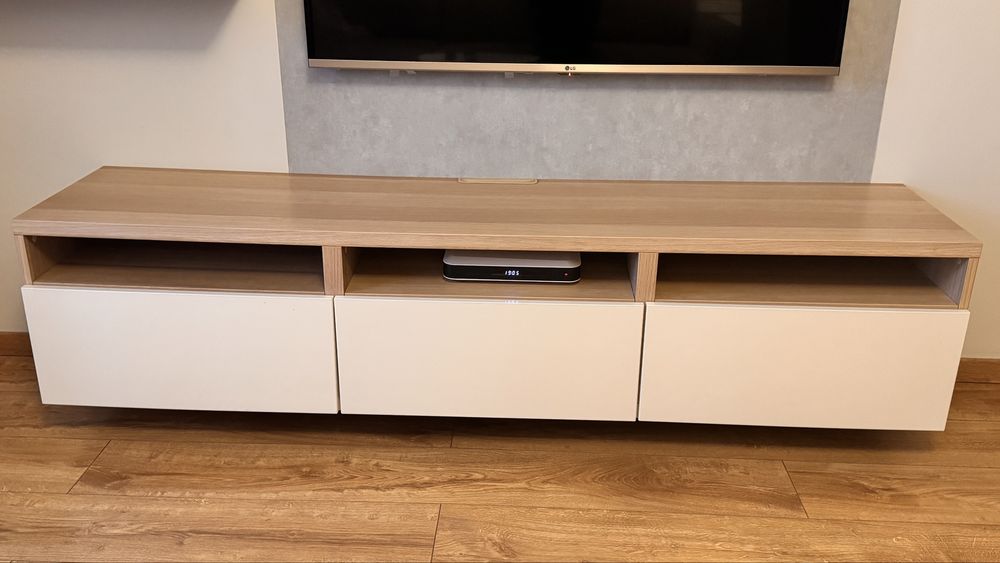 Zestaw szafka RTV + dwie wiszące  szafki Besta IKEA