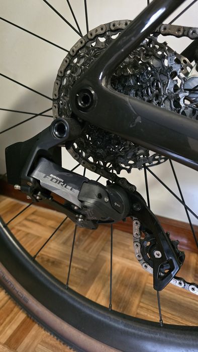Scott Addict  Gravel Tuned  + Acessórios