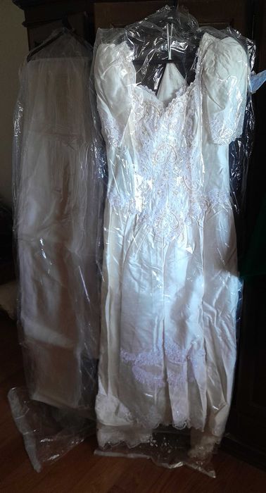 Vestido de noiva bege