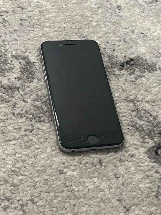 Продам Iphone 6s 32gb (офіційний)