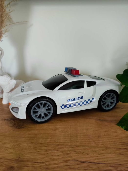 Radiowóz policyjny, duże auto samochód policja z dźwiękami