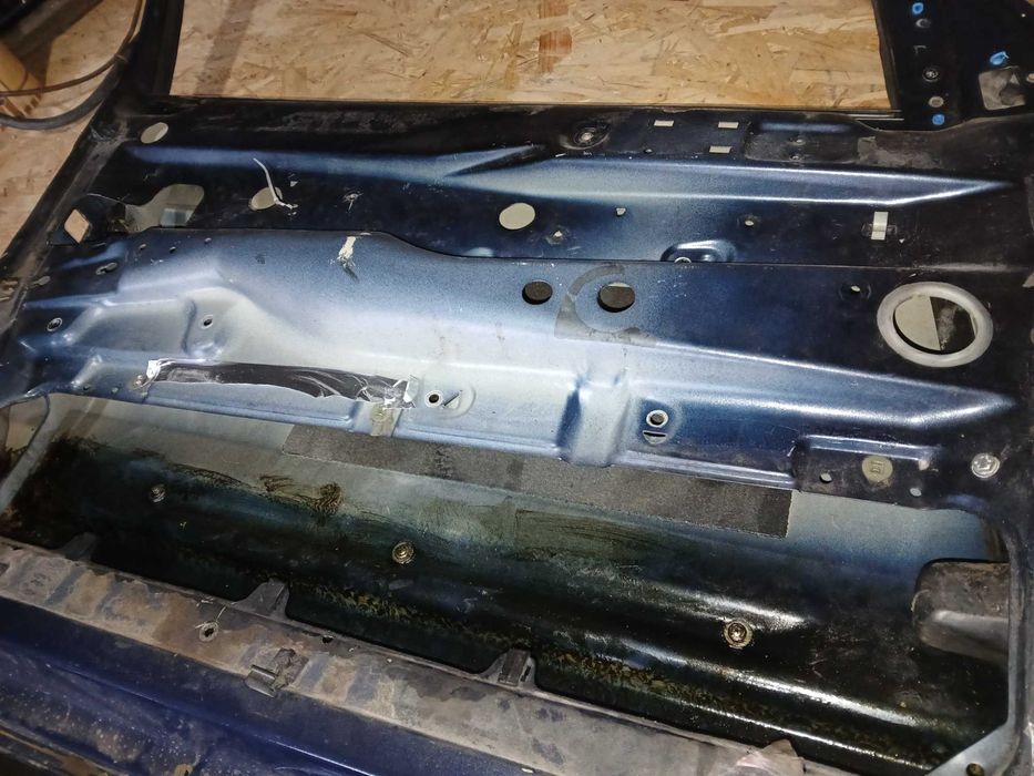 Двери на пассат б3