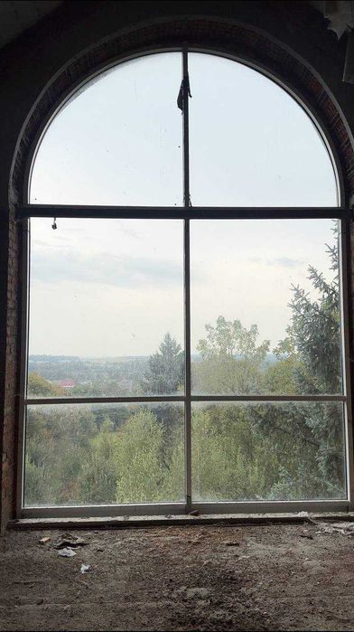 Продаж комерційної нерухомості в м. Пустомити