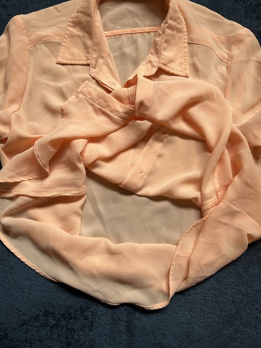 Blusa salmão corte clássico. Como nova.