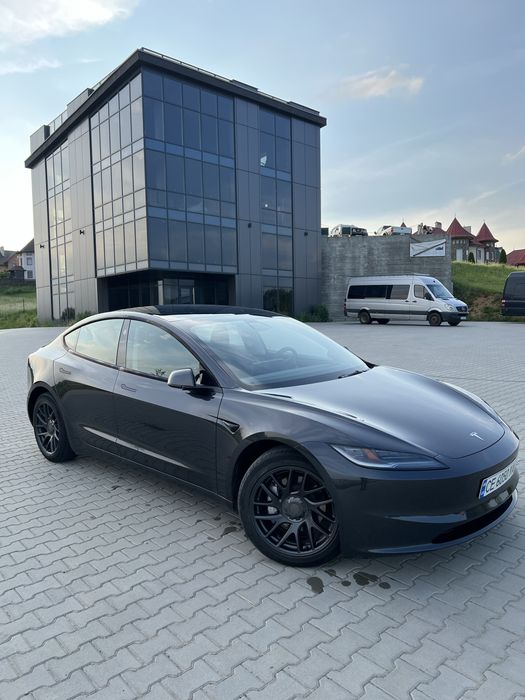 Tesla 3 highland