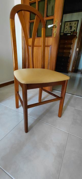 Cadeiras de mesa
