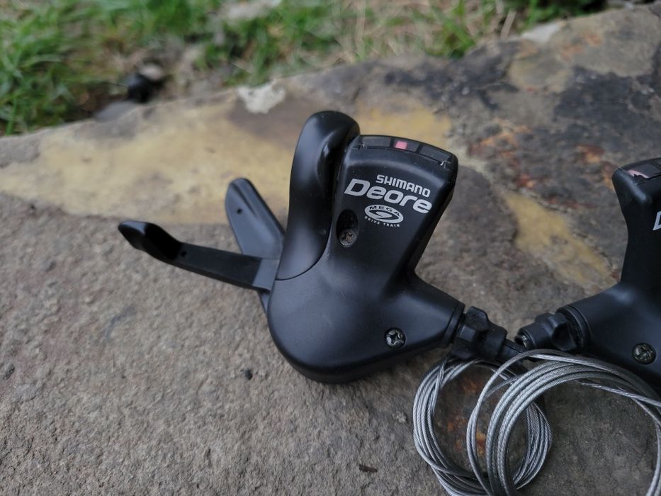 Манетки Shimano Deore