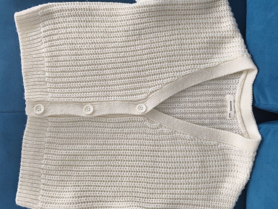 Sweterki r. 146, ecru i czarny