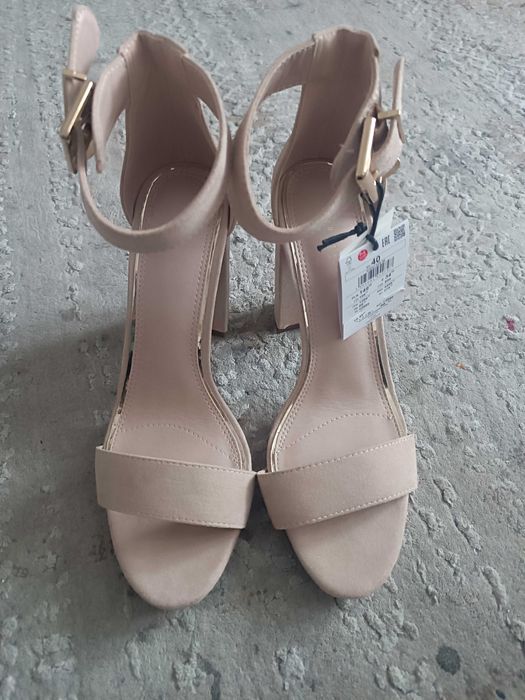 Sandałki damskie 40 nowe