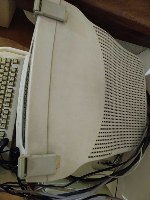 Monitor vintage (avaria)