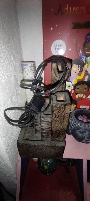 Fonte de água,a girar