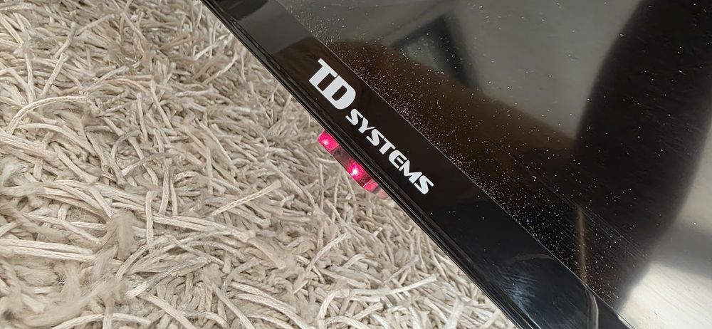 Smart TV LED Ultra HD 50” — Para peças