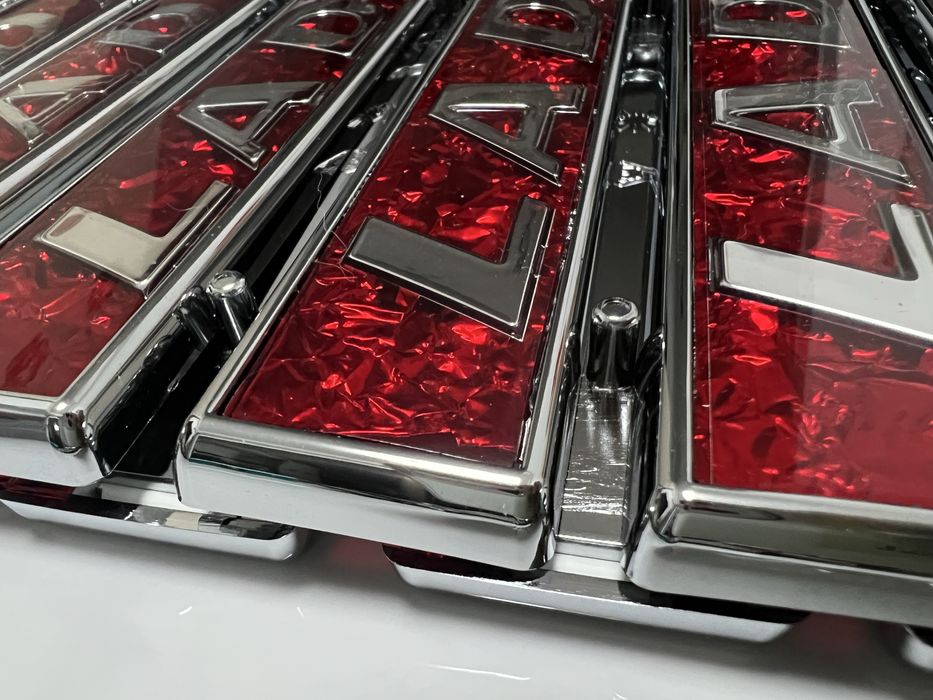 Задня червона емблема шильдик ВАЗ 2101 2102 2103 2106 Жигули СССР 1977