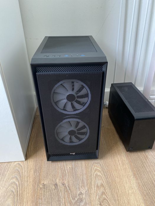 Caixa Aerocool Graphite RGB Nova
